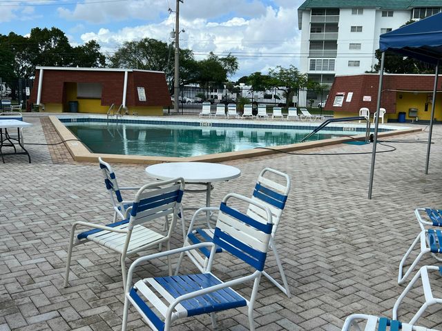 4770 NW 21st Street 105, Lauderhill, FL 33313