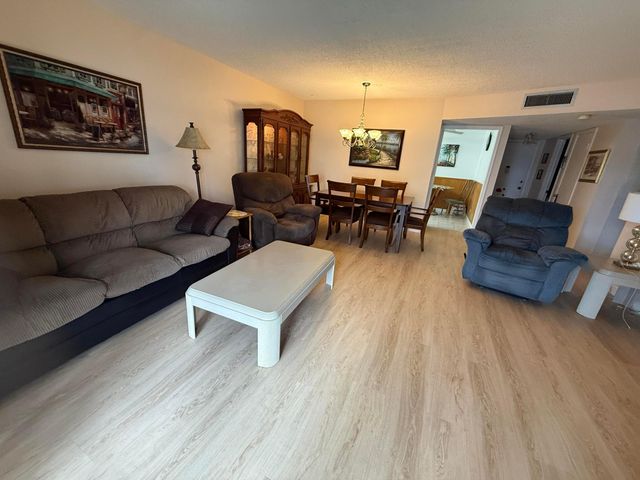 4770 NW 21st Street 105, Lauderhill, FL 33313