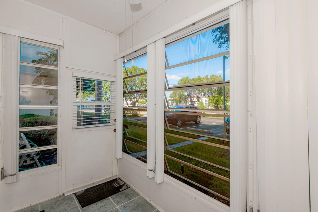 4770 NW 21st Street 105, Lauderhill, FL 33313