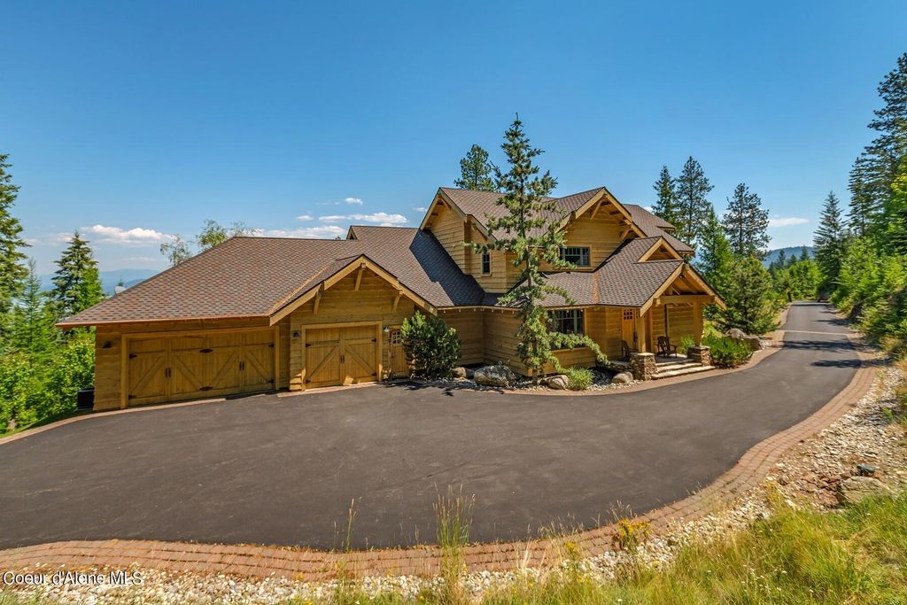 477 Big Pine Drive, Sagle, ID 83860