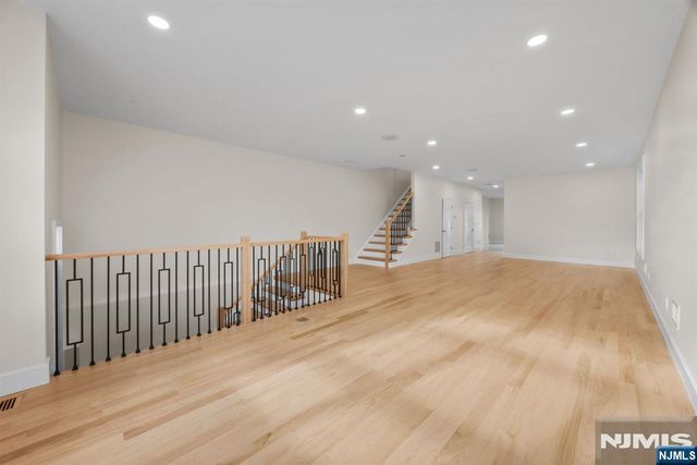 250 Hagan Place, Secaucus, NJ 07094