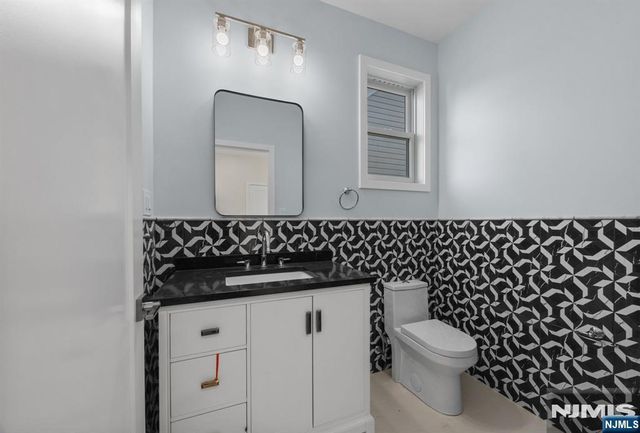 250 Hagan Place, Secaucus, NJ 07094