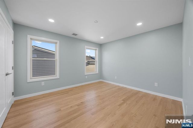 250 Hagan Place, Secaucus, NJ 07094