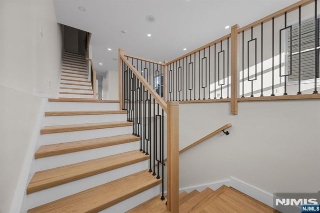 250 Hagan Place, Secaucus, NJ 07094