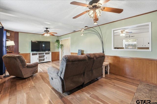 150 VZCR 1830, Grand Saline, TX 75140