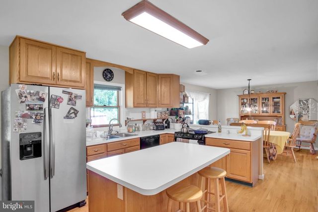 720 SEITZ DR, Lewisberry, PA 17339