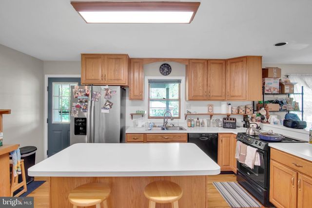 720 SEITZ DR, Lewisberry, PA 17339