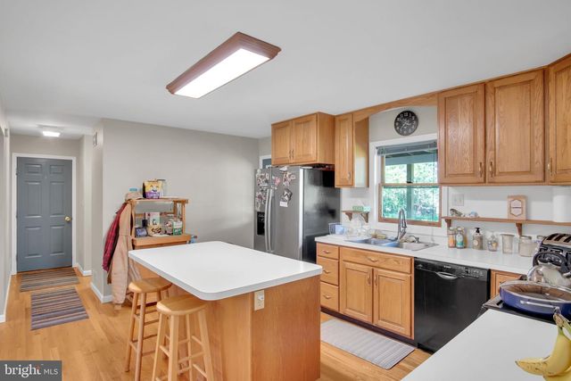 720 SEITZ DR, Lewisberry, PA 17339