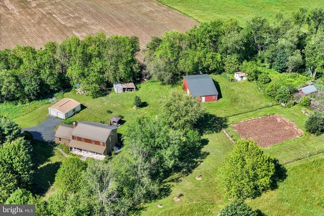 720 SEITZ DR, Lewisberry, PA 17339