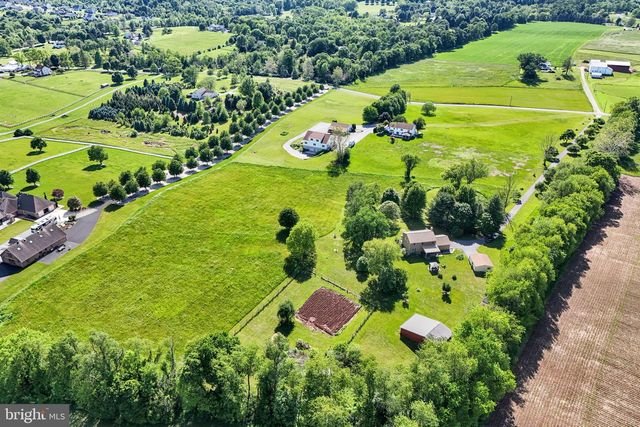 720 SEITZ DR, Lewisberry, PA 17339