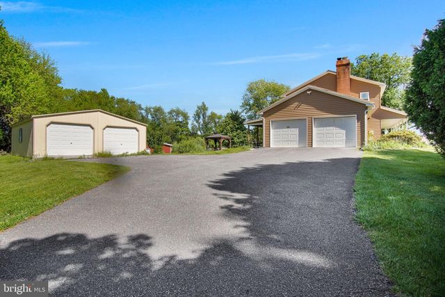 720 SEITZ DR, Lewisberry, PA 17339