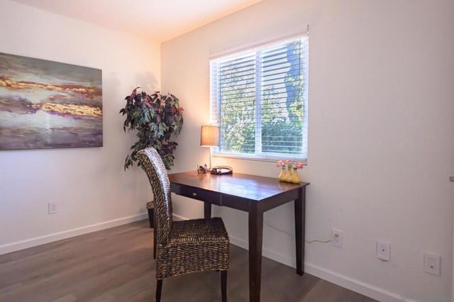 6677 Paseo Del Norte F, Carlsbad, CA 92011