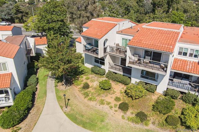 6677 Paseo Del Norte F, Carlsbad, CA 92011
