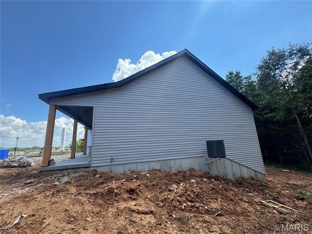 115 Hickory Heits Court, Moscow Mills, MO 63362