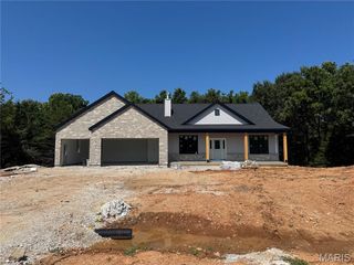 115 Hickory Heits Court, Moscow Mills, MO 63362