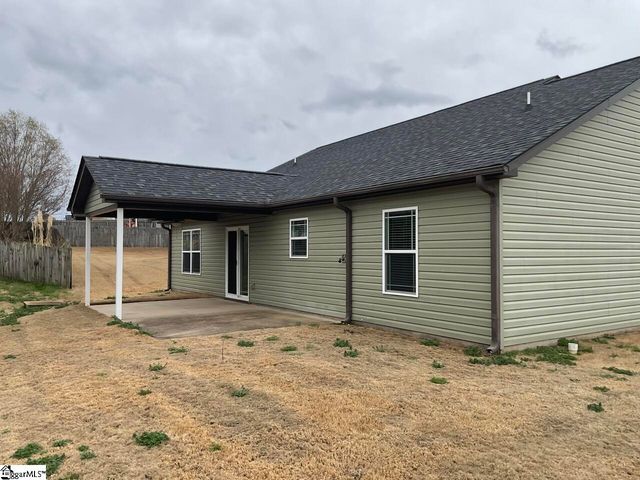 313 Gleaner Drive, Inman, SC 29349