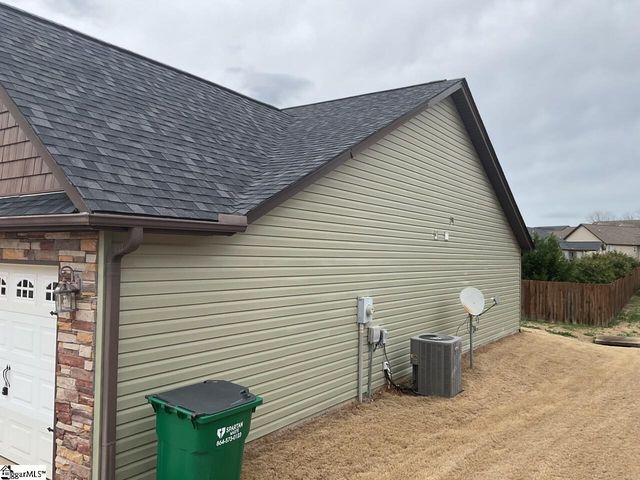 313 Gleaner Drive, Inman, SC 29349