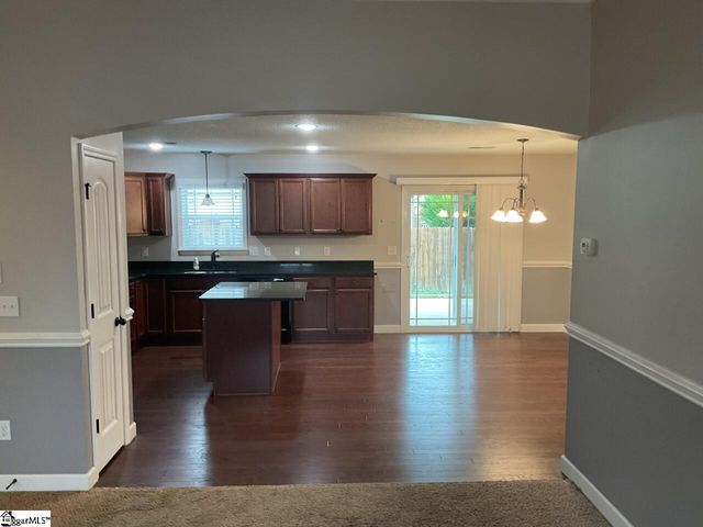 313 Gleaner Drive, Inman, SC 29349