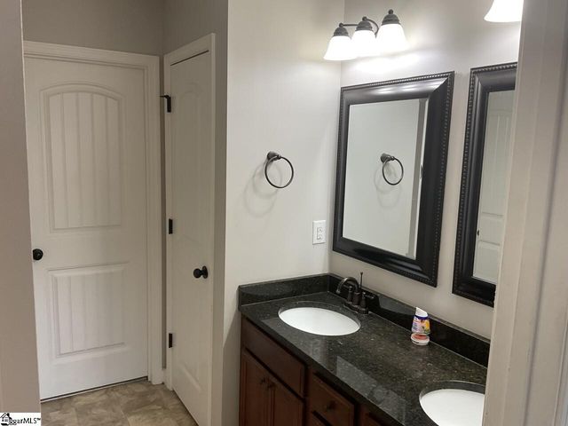 313 Gleaner Drive, Inman, SC 29349