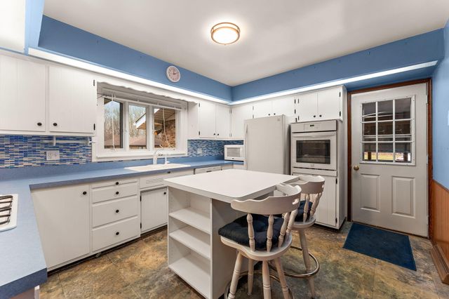 1012 N Meridian Road, Chesterton, IN 46304