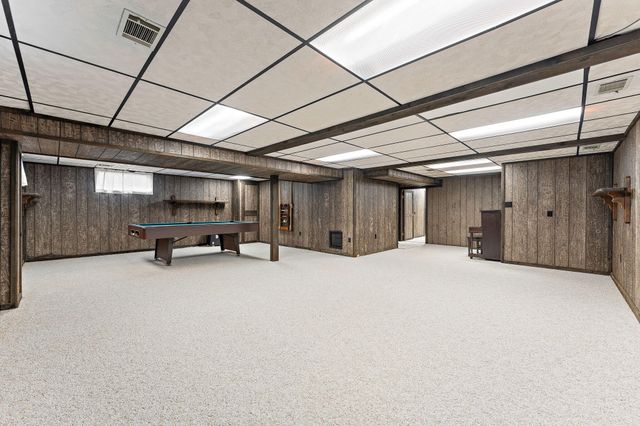 1012 N Meridian Road, Chesterton, IN 46304