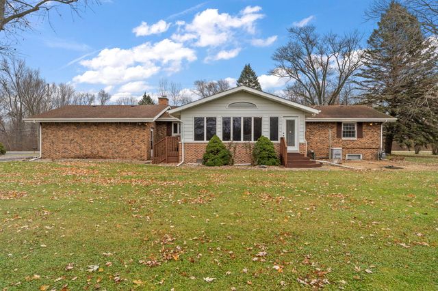 1012 N Meridian Road, Chesterton, IN 46304