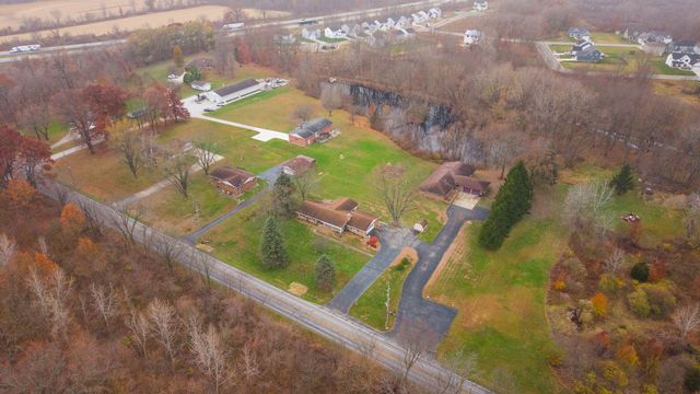 1012 N Meridian Road, Chesterton, IN 46304