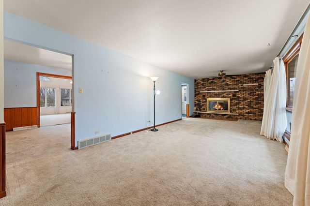 1012 N Meridian Road, Chesterton, IN 46304