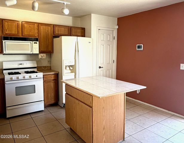 3838 E Eventide Street, Tucson, AZ 85706