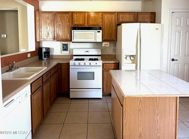 3838 E Eventide Street, Tucson, AZ 85706