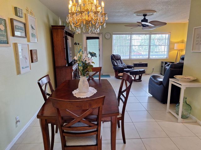 305 Andover L, West Palm Beach, FL 33417