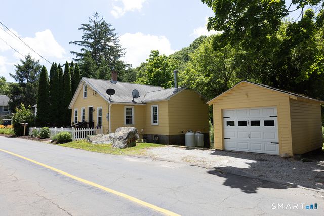 50 Pond Meadow Road, Essex, CT 06442