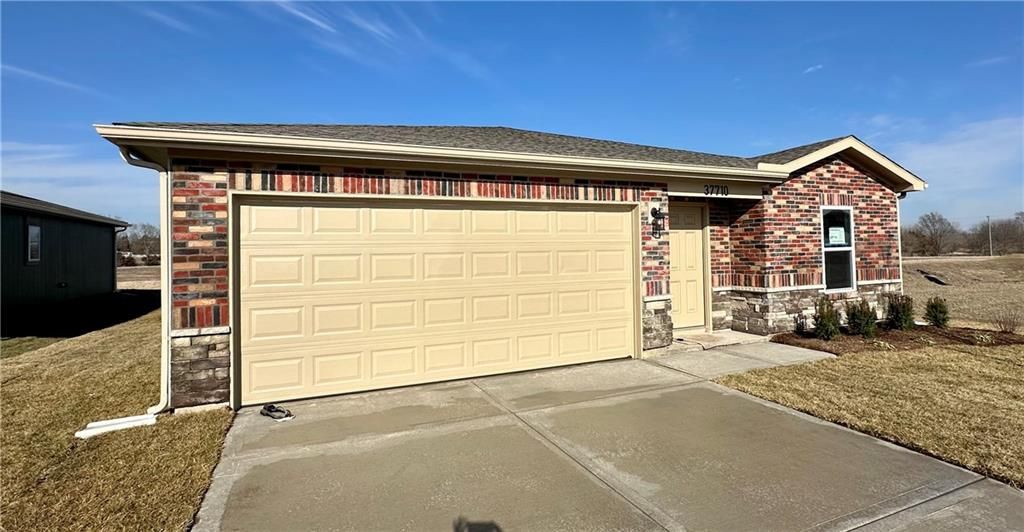 37710 W 207th Terrace, Edgerton, KS 66021