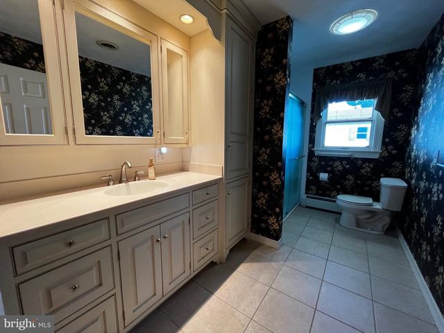 931 OAK LN, Lebanon, PA 17046