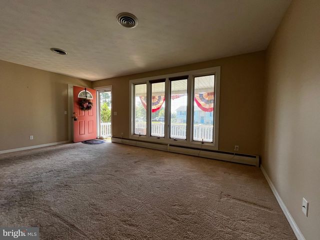 931 OAK LN, Lebanon, PA 17046
