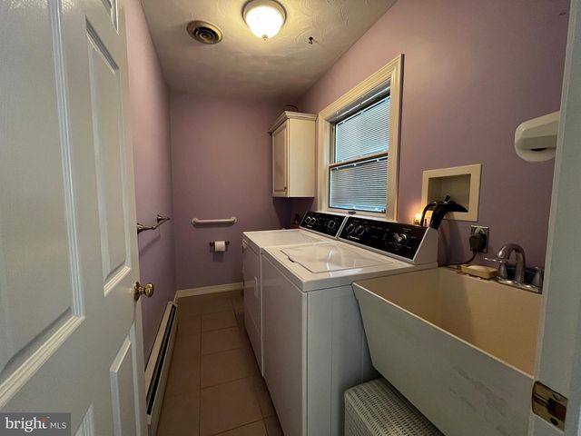 931 OAK LN, Lebanon, PA 17046