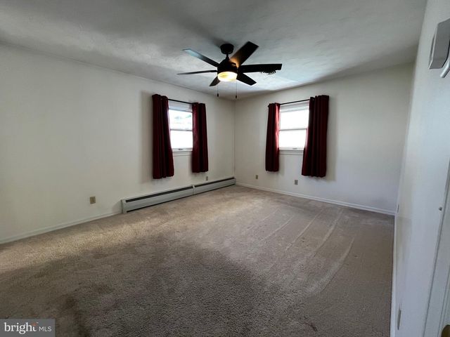 931 OAK LN, Lebanon, PA 17046