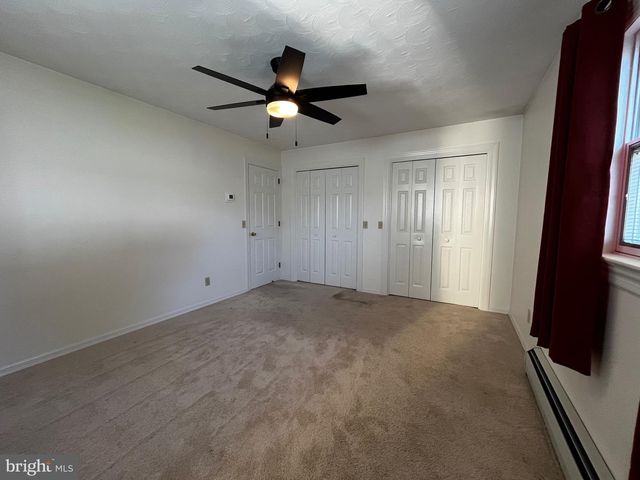 931 OAK LN, Lebanon, PA 17046