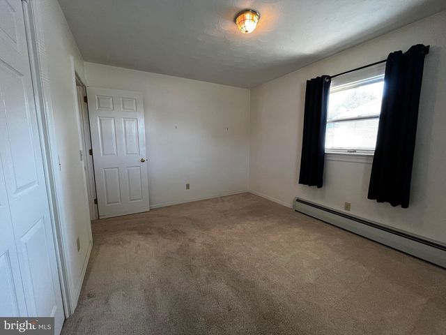 931 OAK LN, Lebanon, PA 17046