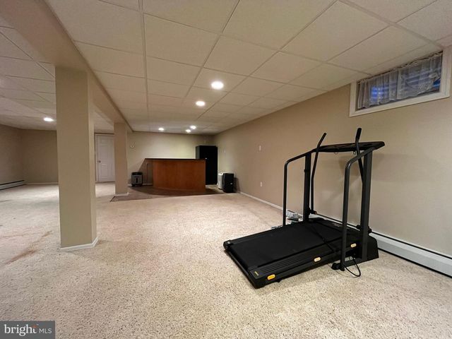 931 OAK LN, Lebanon, PA 17046