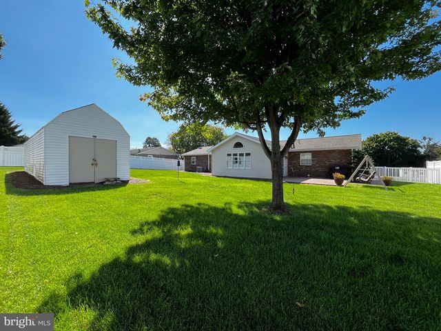 931 OAK LN, Lebanon, PA 17046