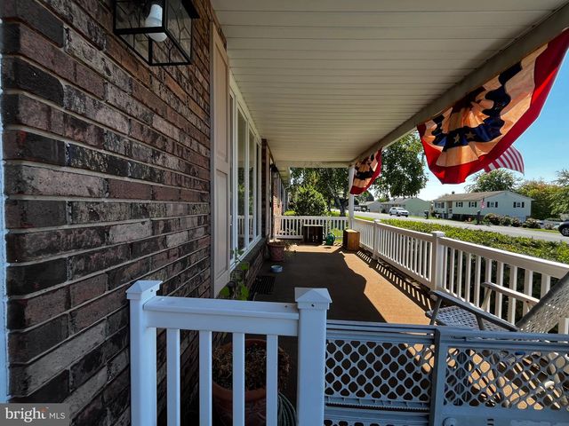 931 OAK LN, Lebanon, PA 17046