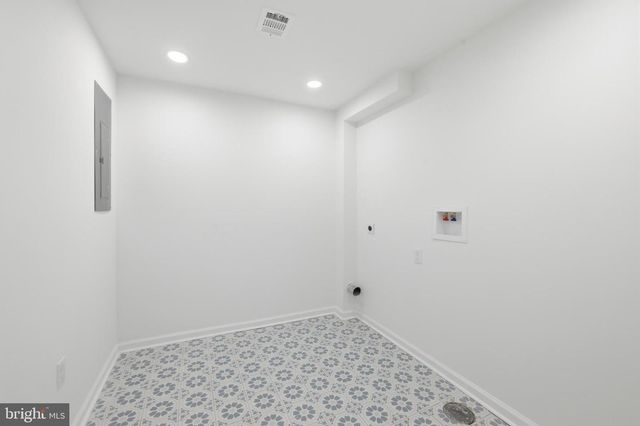 1206 TURPIN LN, Baltimore, MD 21202