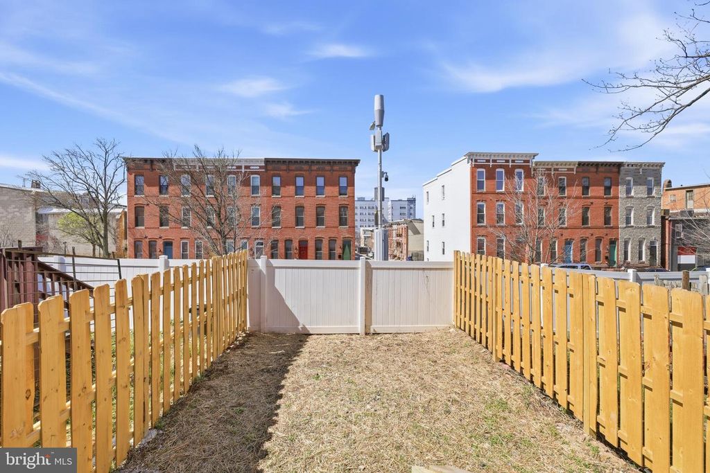 Image 22 of property listing at 1206 TURPIN LN, Baltimore, MD 21202