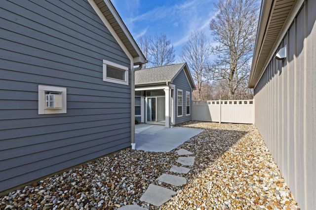 328 Restoration Drive, Delaware, OH 43015