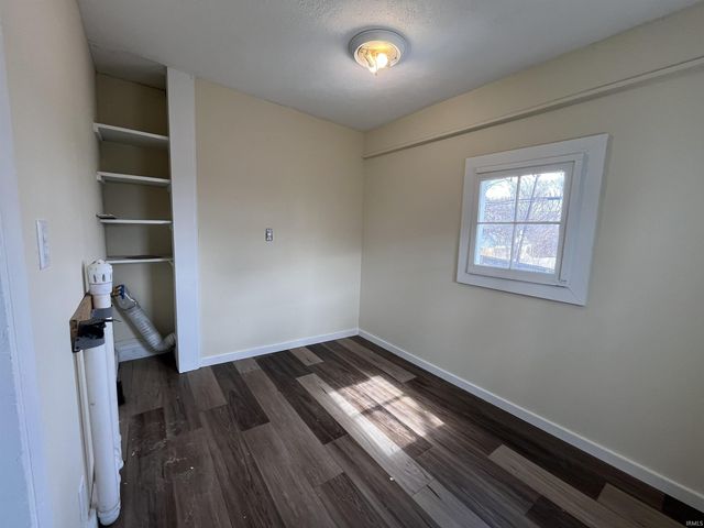 311 N Mill Street, Veedersburg, IN 47987