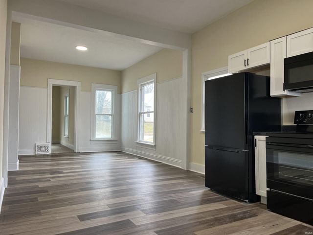 311 N Mill Street, Veedersburg, IN 47987