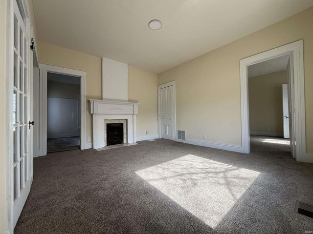 311 N Mill Street, Veedersburg, IN 47987