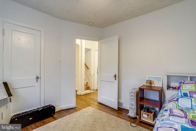 5137 25TH PL N, Arlington, VA 22207