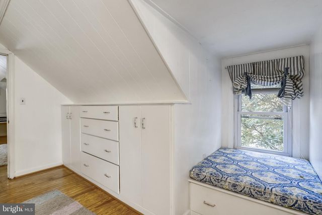 5137 25TH PL N, Arlington, VA 22207